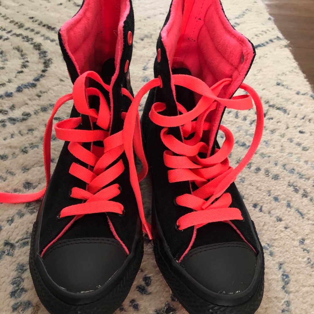 Converse All Star white, size 4 rare!